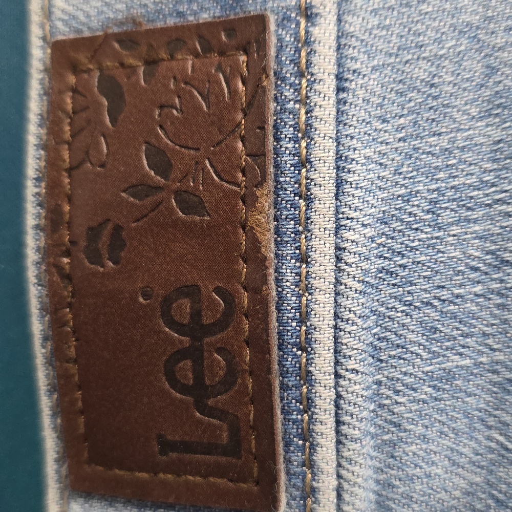 Lee Light Blue Women's Jeans 10 Short (W377) - Picture 7 of 8
